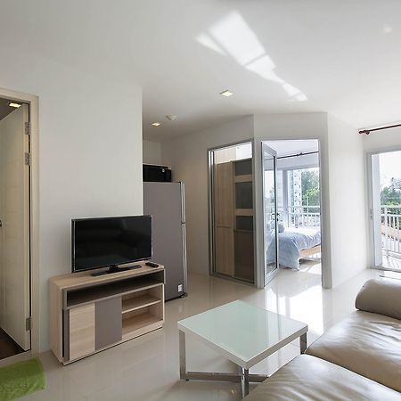 Mosaic Condominium By Malai Mae Phim Luaran gambar